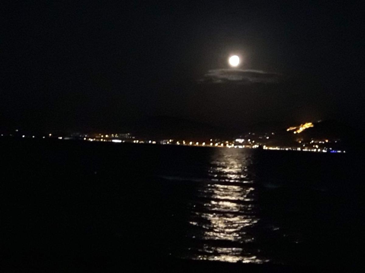 Villa Παραθαλάσσιο Σπίτι Θαλάσσια Αυρα Nauplia Esterno foto